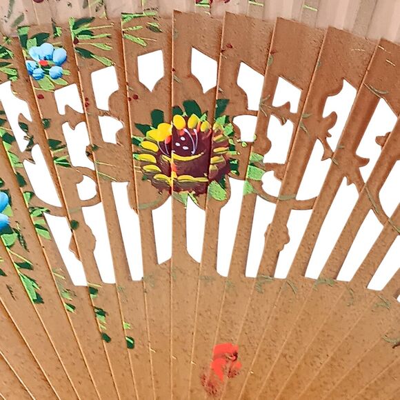 VTG Wood & Fabric Hand Painted Floral Spanish Hand Fan Cutout Design 16x9 Unique - Picture 5 of 15